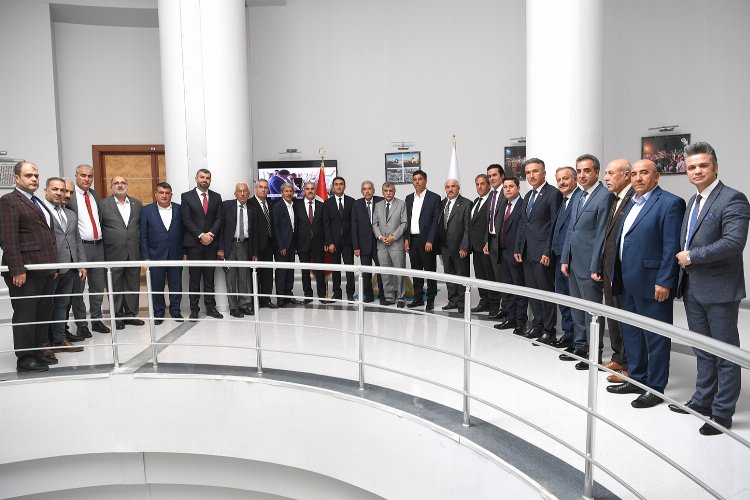 Malatyalı muhtarlardan Büyükşehir'e ziyaret -