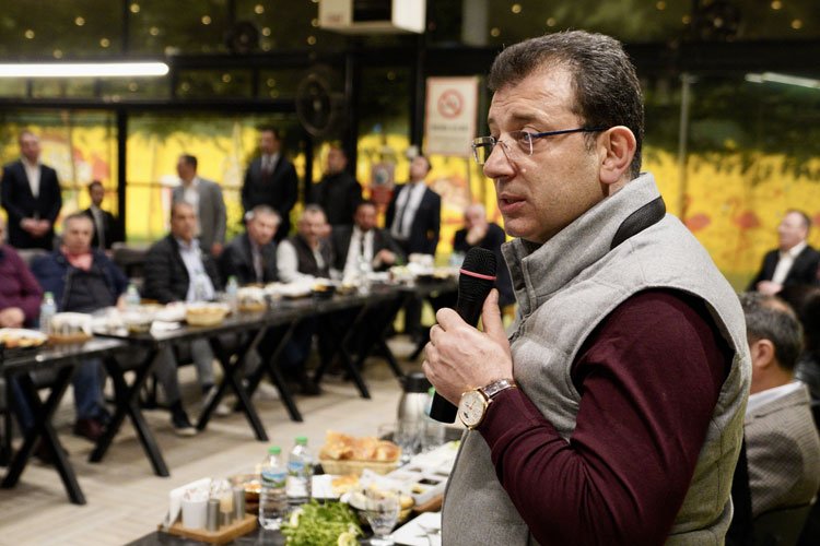 İmamoğlu, sahuru Bağcılar muhtarlarıyla yaptı -