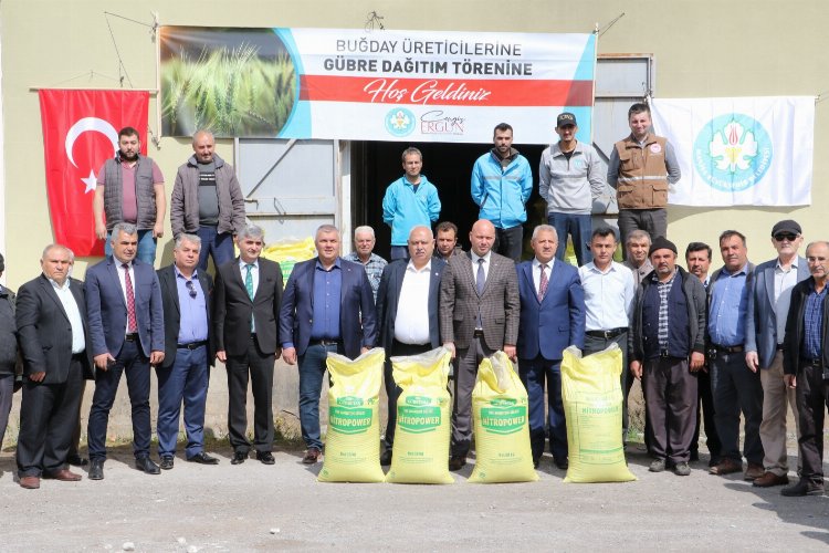 Manisa Akhisar'a 291 tonluk gübre desteği -
