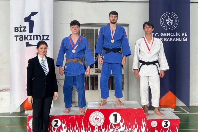 Manisa BBSK’nın gençlerinden judo başarısı -