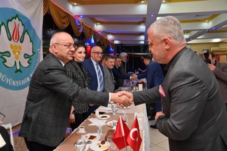 Manisa Büyükşehir meclis üyeleri iftarda buluştu -