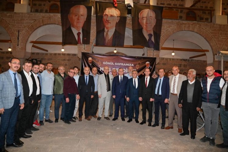 Manisa'da Başkan Ergün, MHP’nin iftarında partililerle buluştu -