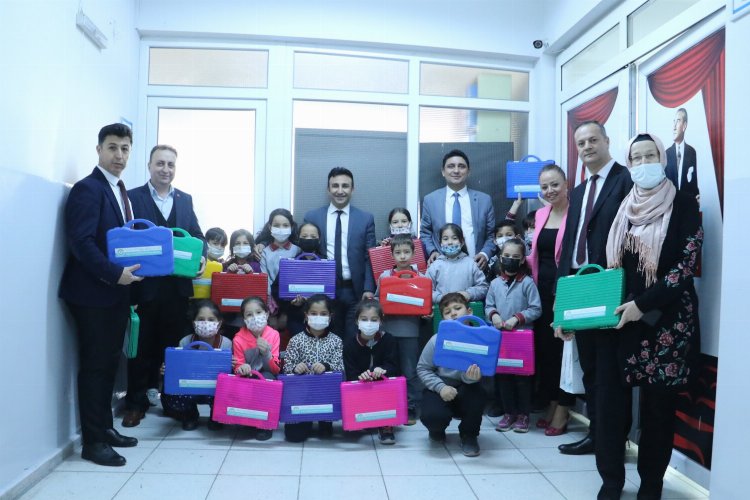 Manisa'da minik öğrencilerden 'Su' teşekkürü -