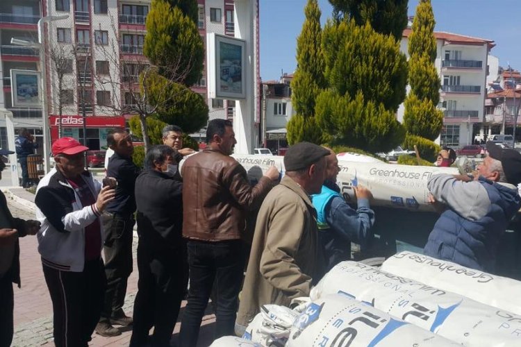 Manisa'da naylonları zarar gören üreticiye destek -