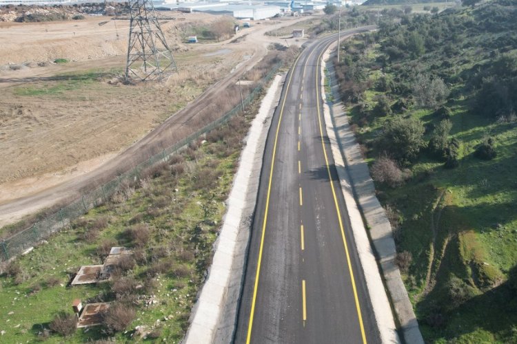 Manisa'da yenilenen yol daha güvenli hale geldi -