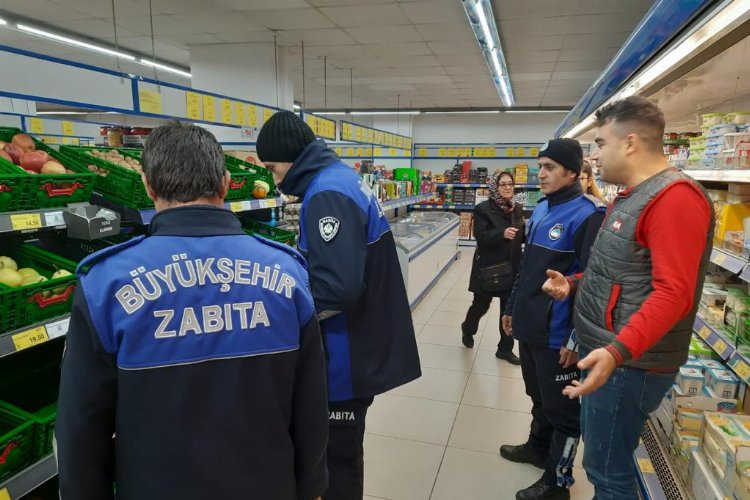 Manisa'da zincir marketlere denetim -