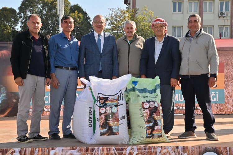 Manisa'dan üreticilere 'tarımsal' tohum desteği -