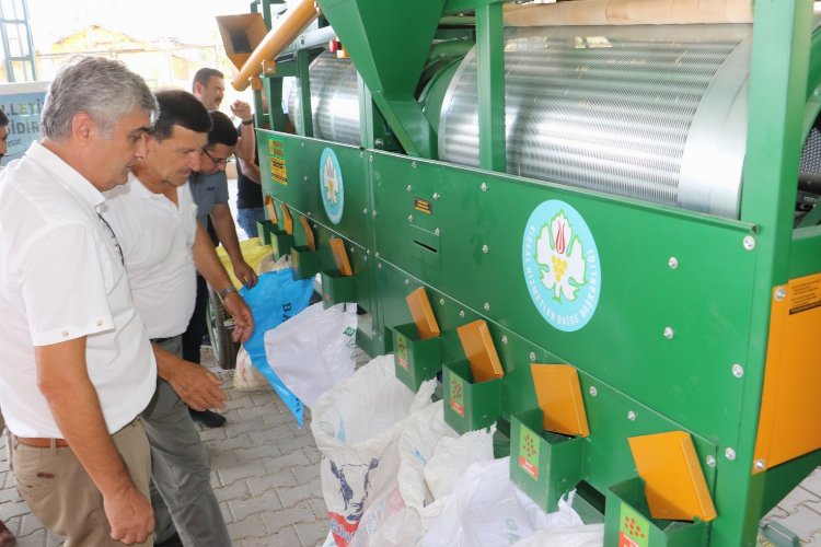 Manisa Demirci'de çiftçilere selektör desteği -