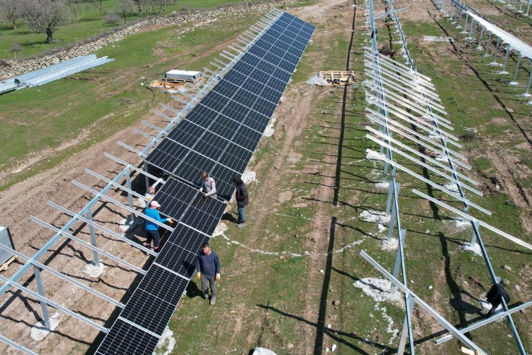 Manisa GES'te panel montajlarına devam -