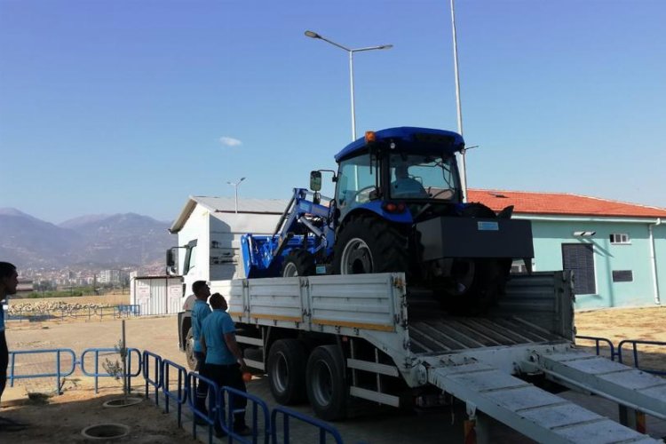 Manisa MASKİ'nin parkuruna yeni iş makinesi -
