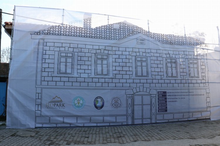 Manisa Salihli'de Atatürk Evi'nde restorasyon sürüyor -