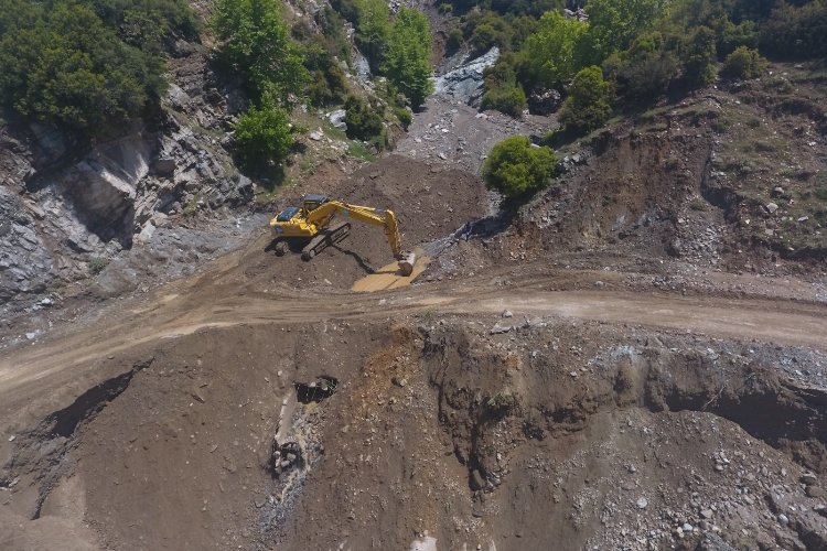 Manisa Sarıgöl'de heyelana anında müdahale -