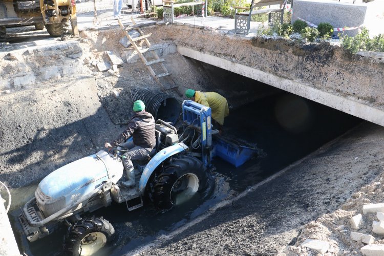 Manisa Saruhanlı'da taşkınlar sona eriyor -