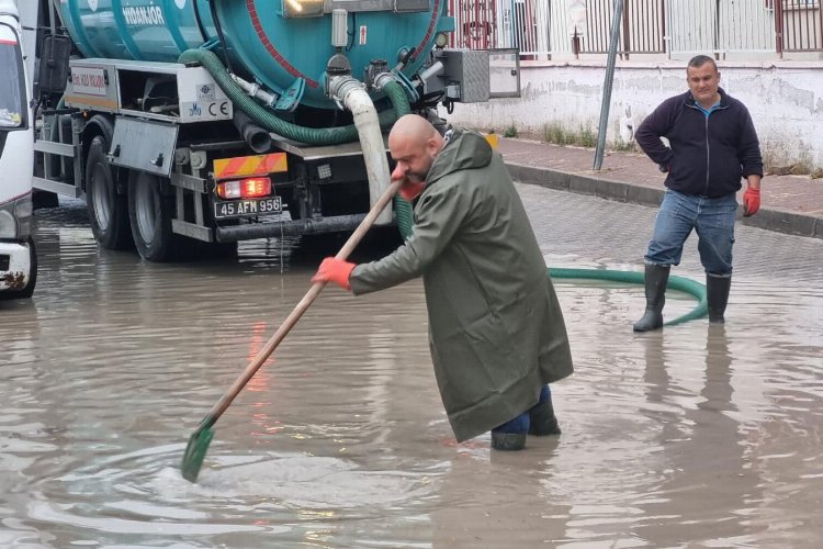 Manisa Turgutlu'da 'sağanak' seferberliği -