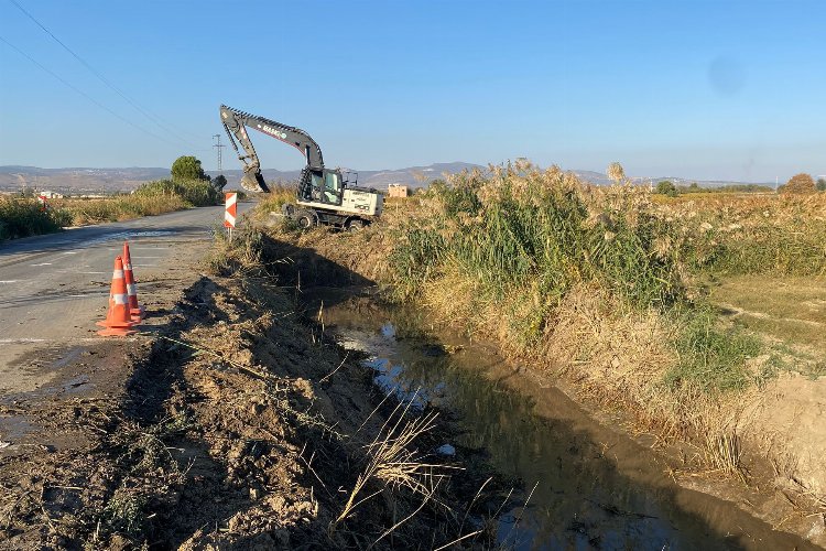 Manisa Yunusemre'de dere temizliği -