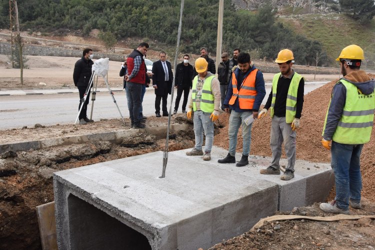 Manisa Yunusemre'de taşkın sorunları çözülüyor -