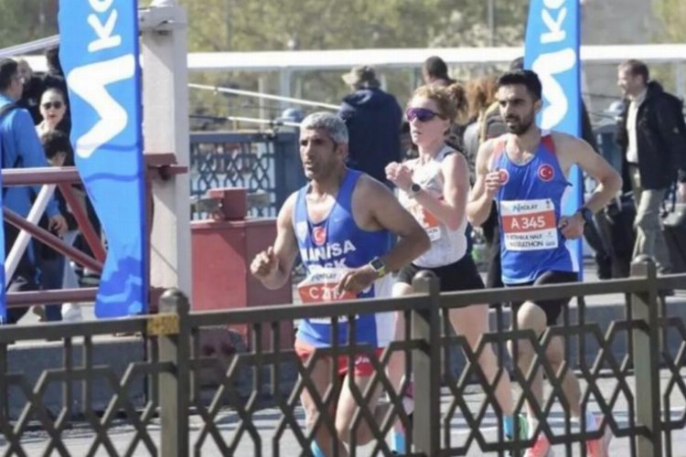 Manisalı atlet Bayram İstanbul Yarı Maratonu'na damga vurdu -