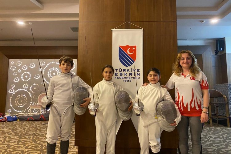 Manisalı eskrimciler gelişim kampına katıldı -