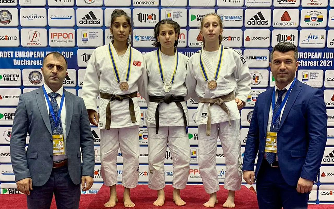 Manisalı judocu Zilan Ertem, ilk günde bronzu kaptı