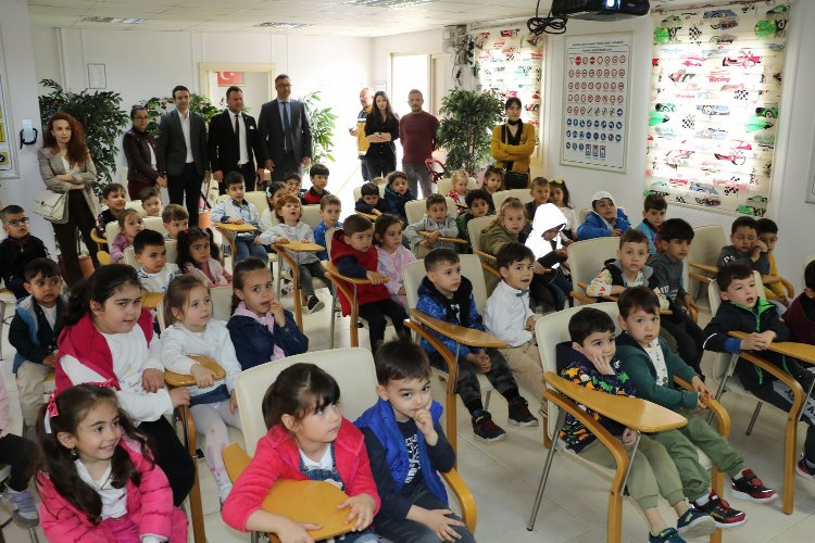 Manisalı miniklere uygulamalı trafik eğitimi -