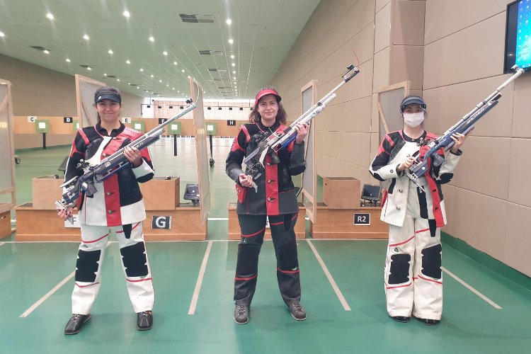 Manisalı sporcular 'altın'ı vurdu -