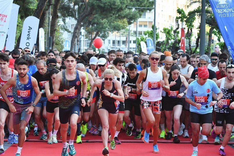 Maraton İzmir’de Kibiwot ve Tagel şampiyon -