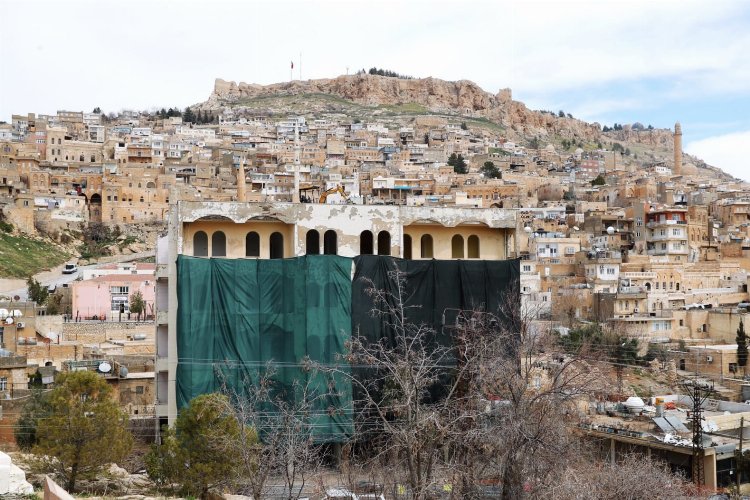 Mardin'in dokusunu bozan binalar yıkılıyor -