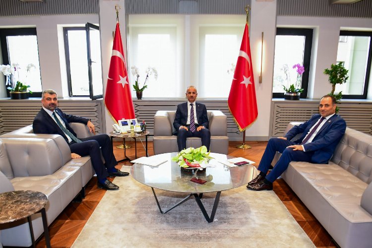 Mardin milletvekilleri Ulaştırma Bakanı ile görüştü -