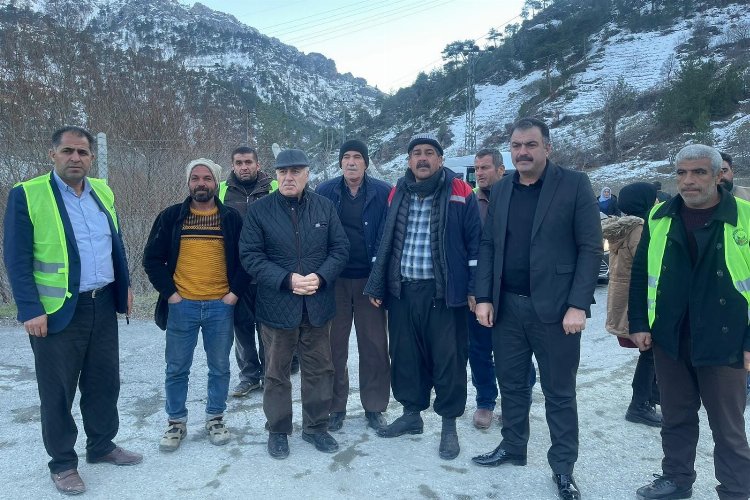 Mardin Yeşilli Belediyesi Kahramanmaraş’ta yardım dağıttı -