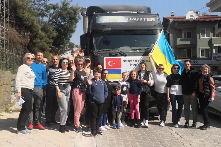 Marmaris'ten Ukrayna'ya tır dolusu insani yardım -