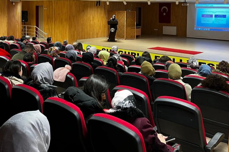 MEB, 1,2 milyon öğretmeni bilgilendiriyor -