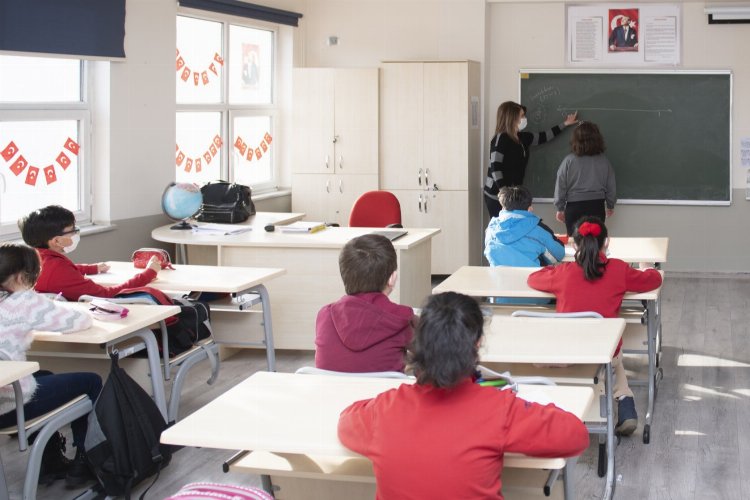 MEB, akran zorbalığını masaya yatırıyor -