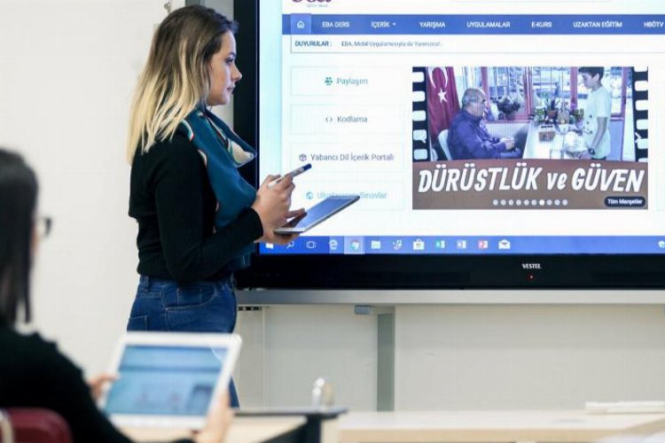 MEB: Etkileşimli tahta yaygınlaşıyor -