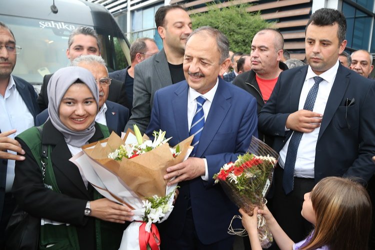 Mehmet Özhaseki'ye memleketinde coşkulu karşılama -