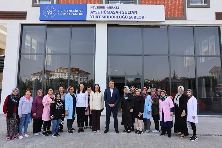 Mehmet Savran Nevşehir'deki depremzedelerle buluştu -