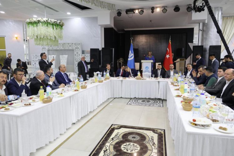 Mehmet Savran Ülkü Ocakları'nın iftarına katıldı -