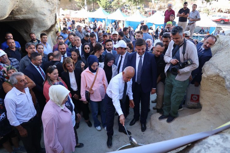 Mehmet Savran Ürgüt Bağ Bozumu Festivali'nde -