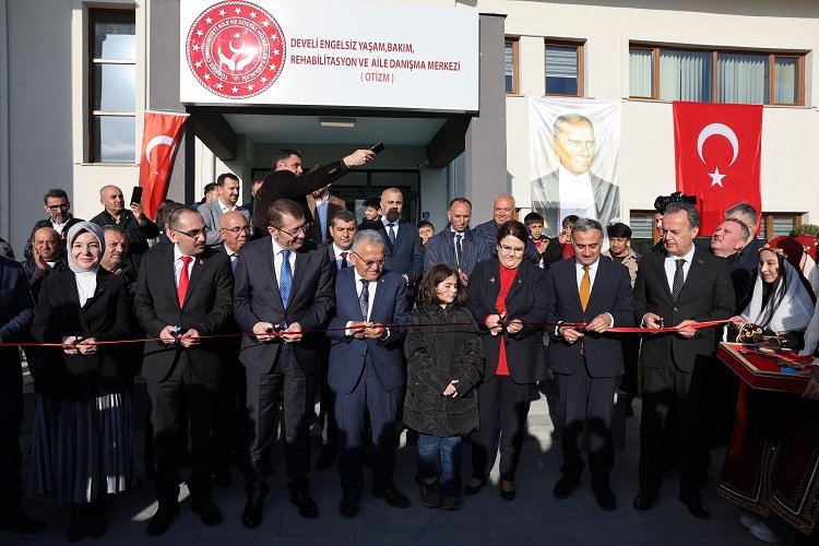 Memduh Büyükkılıç'a Bakan Yanık'tan teşekkür -