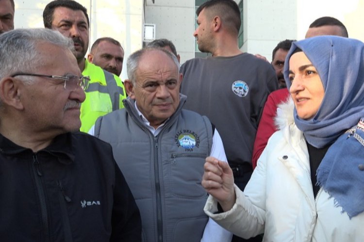 Memduh Büyükkılıç'a depremzedelerden dua -