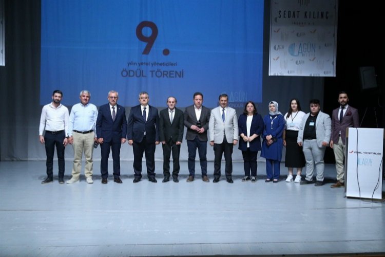 Memduh Büyükkılıç'a sosyal belediyecilik ödülü -