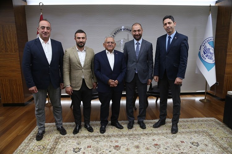 Memduh Büyükkılıç'a TÜBİTAK'tan ziyaret -