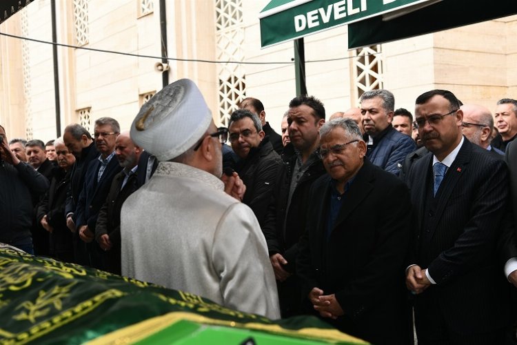 Memduh Büyükkılıç'ın abla acısı -