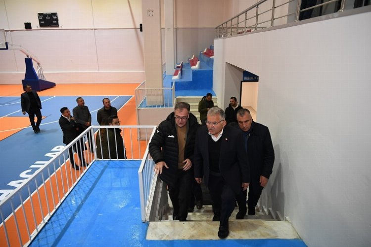 Memduh Büyükkılıç parkede şov yaptı -