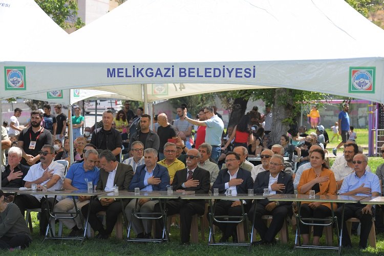 Memduh Büyükkılıç'tan birlik mesajı -