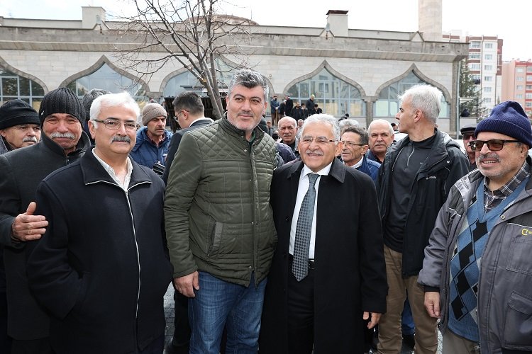Memduh Büyükkılıç'tan İldem esnafına ziyaret -