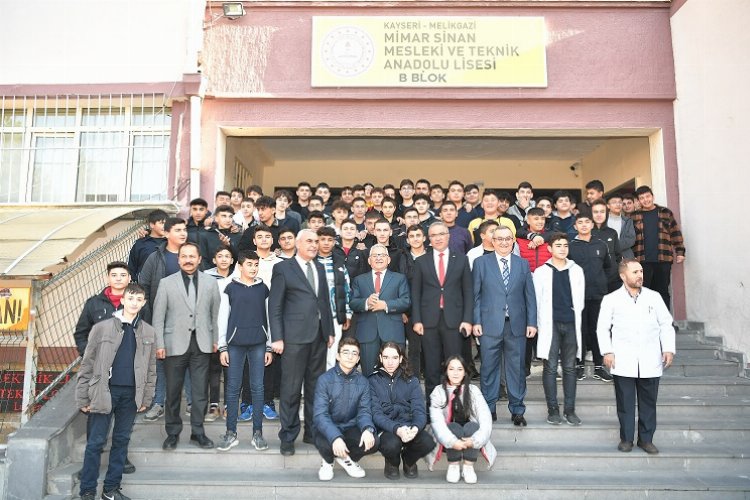 Memduh Büyükkılç'tan kariyer paylaşımı -