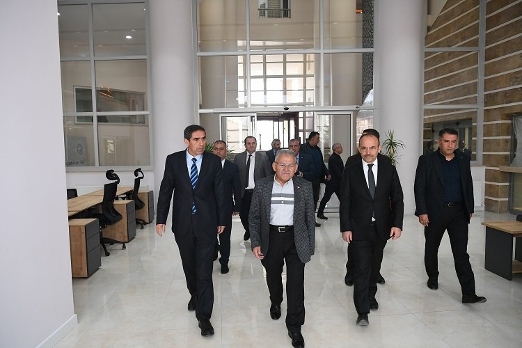 Memduh Büyükkılıç'tan KASKİ'ye ziyaret -