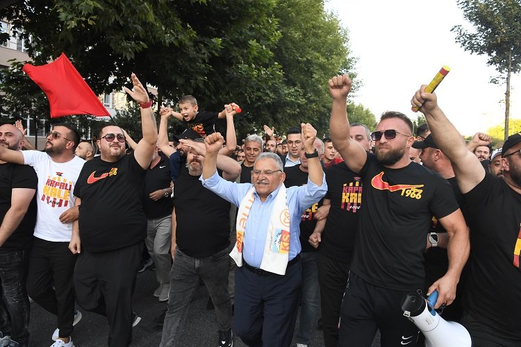 Memduh Büyükkılıç'tan Kayserispor'a tam destek -