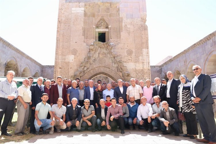 Memduh Büyükkılıç'tan muhtarlara özel mesaj -