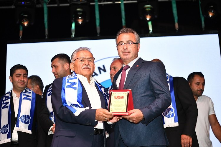 Memduh Büyükkılıç'tan Özvatan'a doğal gaz müjdesi -